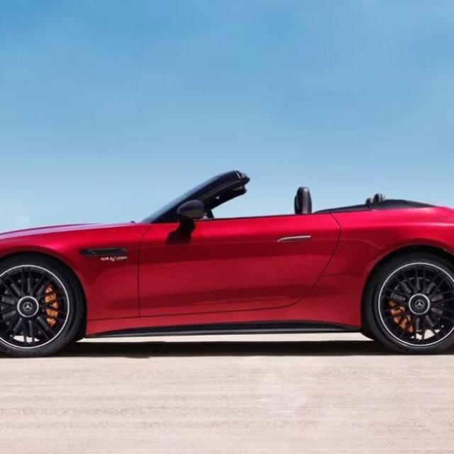 Mercedes-AMG SL 55 4MATIC+ Roadster Price, Features & Specificat