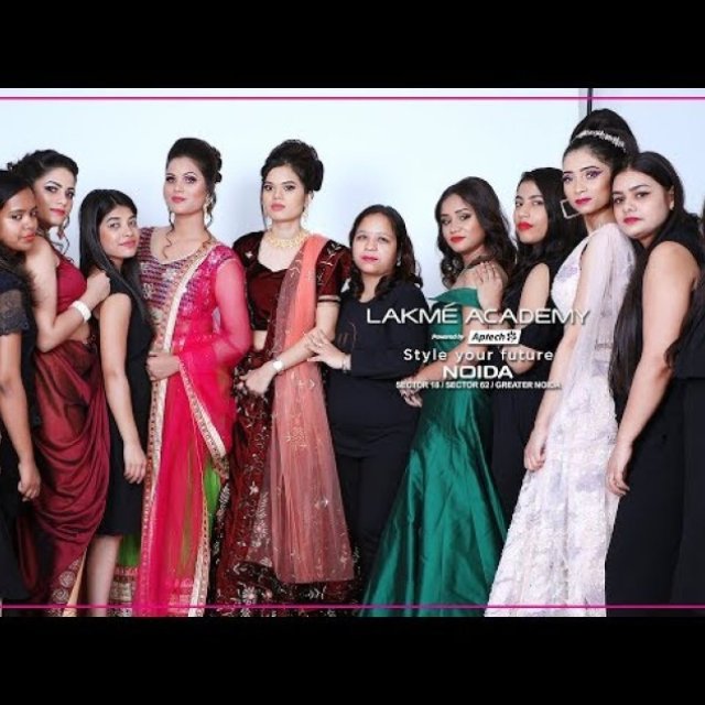 Best Top 5 Beauty Academy | Lakme Academy Noida