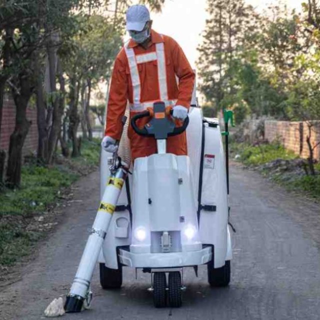 Latest Ride On Litter Vacuum for Smart Cleaning