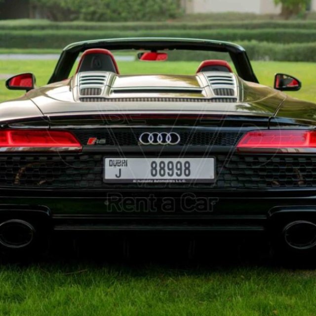 Audi R8