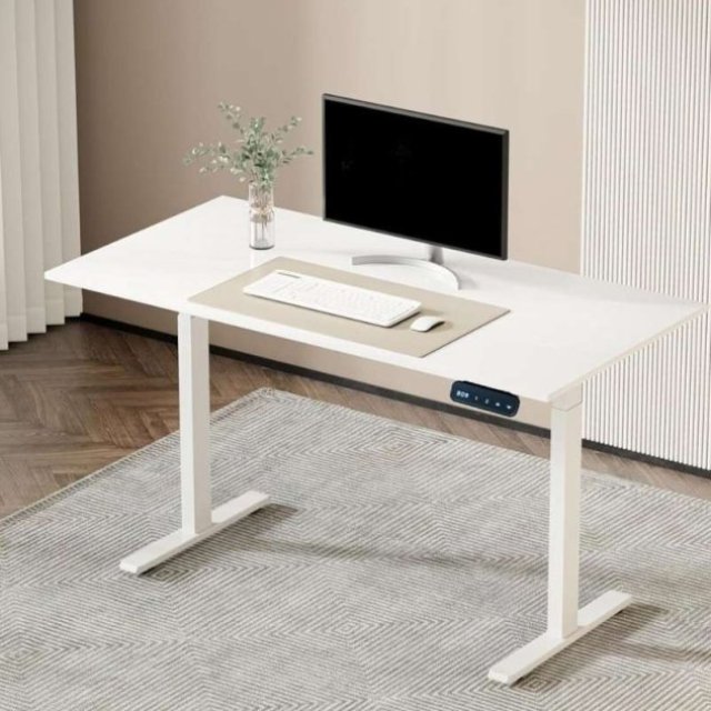 Workday Flexibility with an Adjustable Height Desk