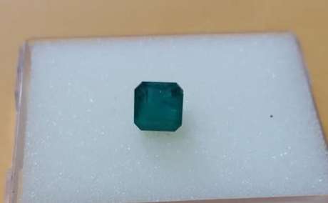 Buy Emerald Gemstone (Original Panna Stone) at Gemswisdom