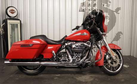 2023 Harley-Davidson® FLHX - Street Glide®