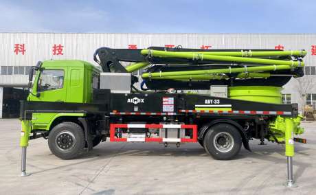 Concrete Boom Pump