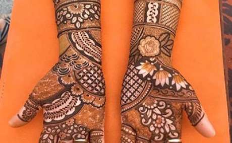 Best Mehndi Artist in Haiderpur Badli Mor - Rinku Mehndi Art