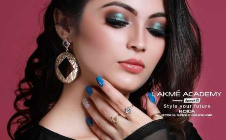Best Professional Hair styling Courses | Lakme Academy Noida