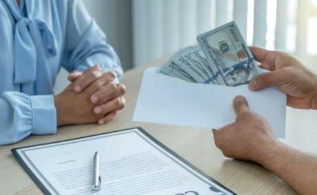 Short Term Loans Online: Request Assistance Immediately from a Helpful Lender
