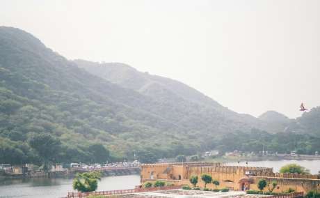 Explore Jaipur with Our Best Jaipur City Tour Package