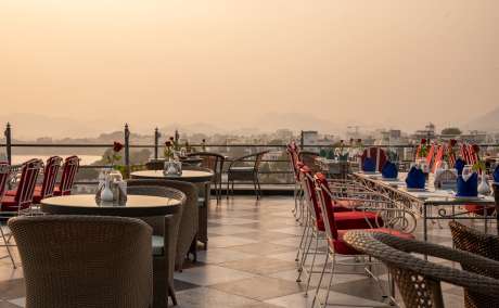 Udaigarh Hotel - Lake View Rooftop Restaurant in Udaipur near Lake Pichola