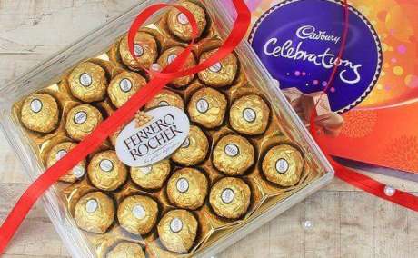 Best Hug Day Gifts for Her to Express Your True Feelings