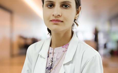 Dr. Apoorva Tak Gynaecologist Oncosurgeon in Jaipur