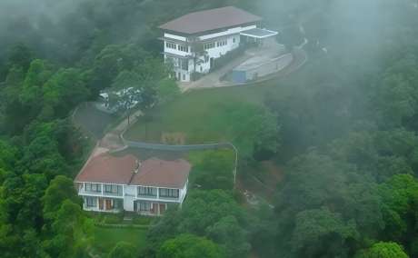 Luxury spa resort in Munnar